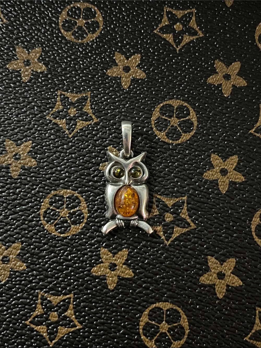 Vtg Sterling Owl Pendant with Amber Belly & 2 Amber eyeballs